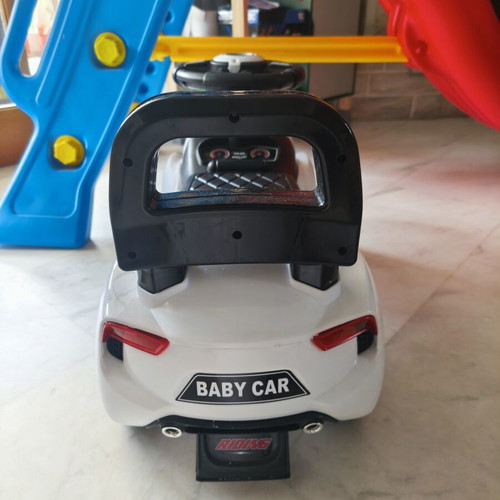 Pedal Car like new, white with lights and music for kids up to 4 years