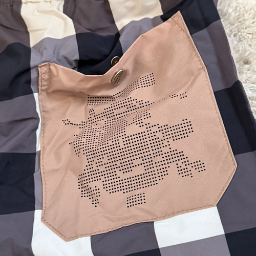 Burberry μαγιό σορτς σαν καινούργιο, μπεζ πολύχρωμο, μεγέθη M-L-XL