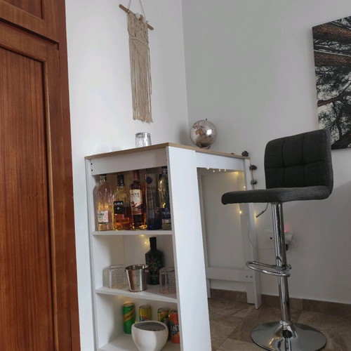 Bar like new, dimensions 110x50x103 cm