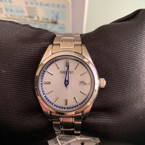 Seiko 140th Anniversary Ladies Watch like new, white and blue