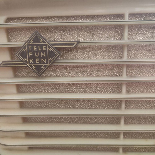 Telefunken D665 WK Trop radio used, 1950s tube model