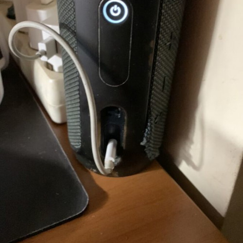 JBL Essential Flip 2 portable Bluetooth speaker used, for repair or parts