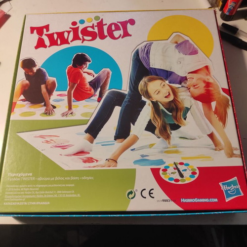 Twister game like new