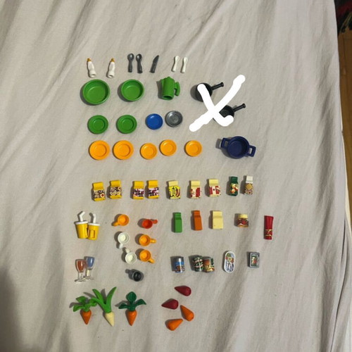 Playmobil used cooking utensils and food pieces