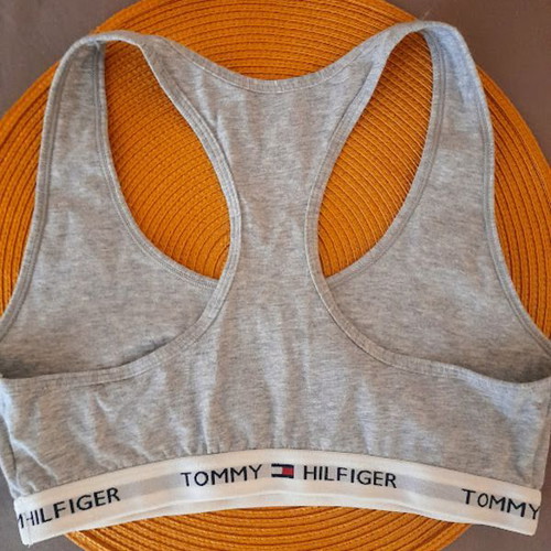 Tommy Hilfiger cotton bra like new, size M, gray