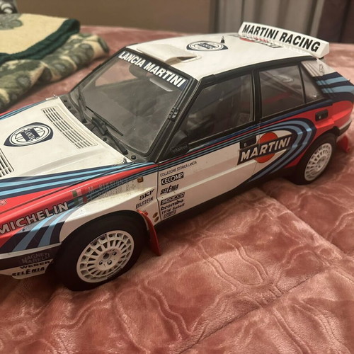 Lancia Delta Integrale Martini Racing 1:8 Hachette collectible like new