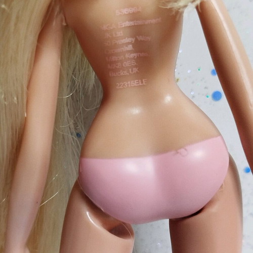 Bratz Study Abroad Cloe 2015 reboot doll used with flaws