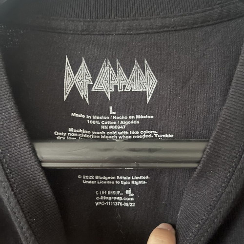Def Leppard vintage graphic tee like new, size L, black