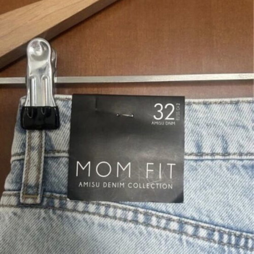 Women's jeans new with tags, size XXS 32 4, white and blue
