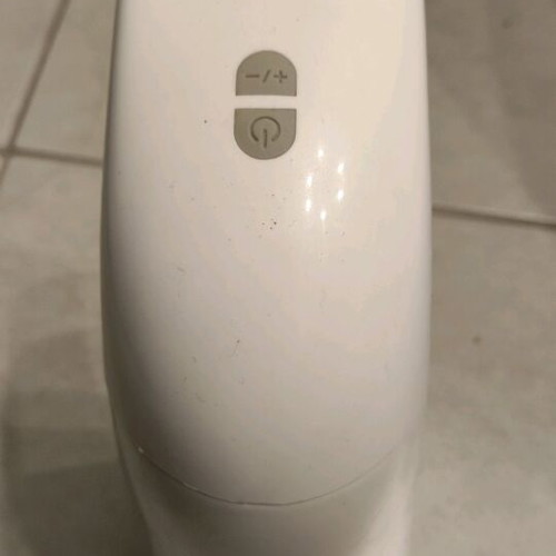 Foam dispenser plastic tabletop used, automatic white