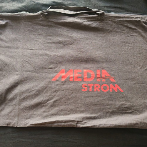 Media Strom Aloe Memory 67 pillow like new