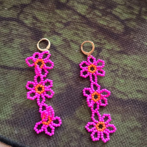 Earrings hanging flowers like new, fuchsia with orange