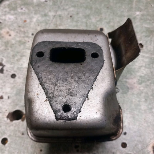 Husqvarna exhaust used, in good condition