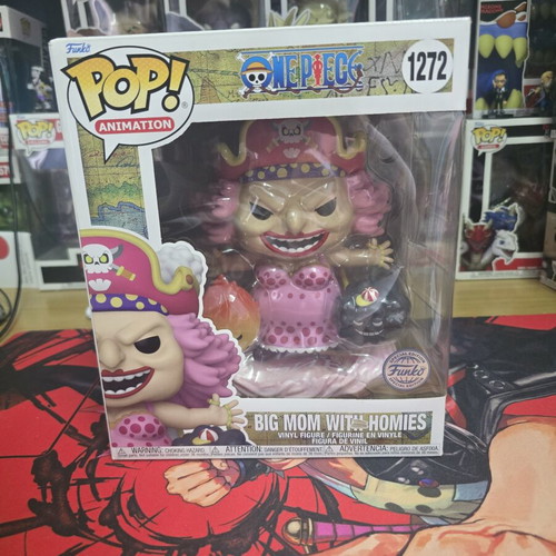 Funko Pop One Piece Delux #1272 Big Mom With Homies like new
