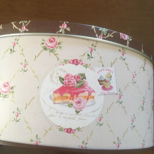 Metal round box like new 18.5x8.5 cm