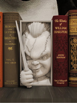 Chucky Book Nook like new