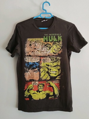 T-Shirt Hulk Marvel used, Bershka, size S, multicolor