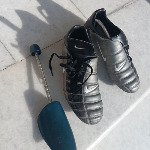 Nike Total 90 II football shoes 2002 mint condition, black and grey