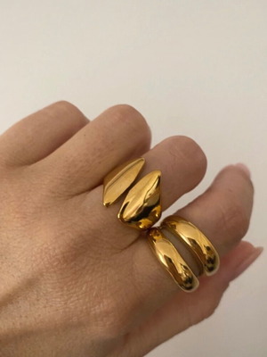 Steel rings couple worn twice, gold color