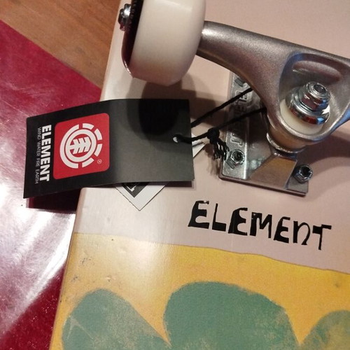 Skate Element καινούργιο 8"