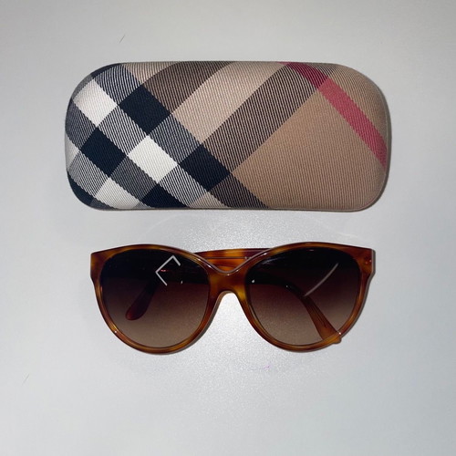 Burberry tortoise sunglasses new