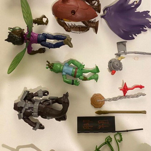 Turtles 8 figures and accessories used