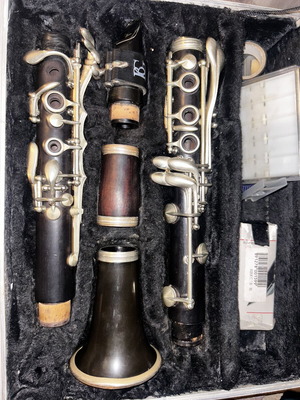 Wood Clarinet used
