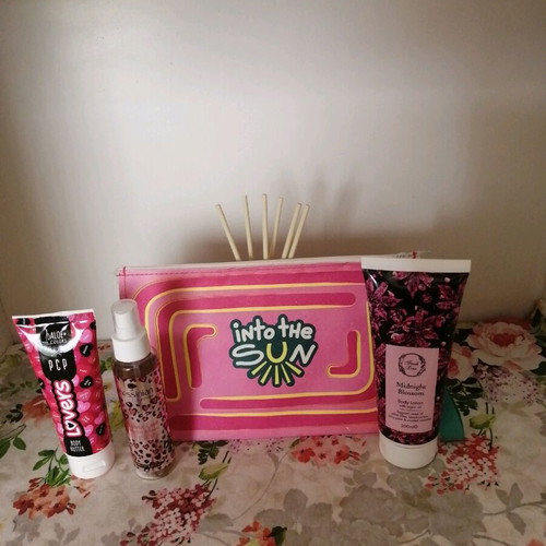 Fresh Line, Aloe Colors and Messinian Spa 3-product set like new