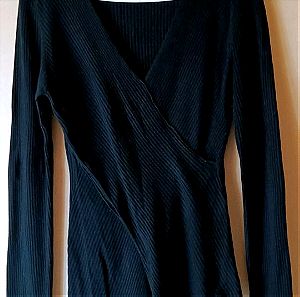 Γυναικεία πλεκτή μαύρη μπλούζα εφαρμοστή που κάνει χιαστί, Large