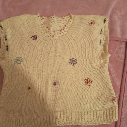 Women's handmade knitted vest with flowers new, size XL/XXL