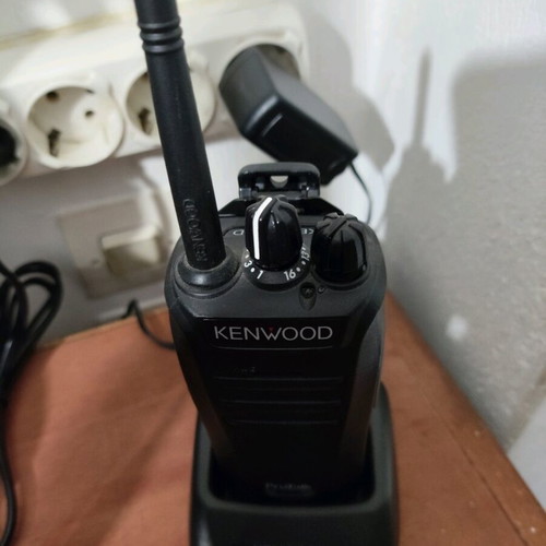 Kenwood ProTalk TK-3401DE Wireless Walkie Talkie like new, PMR 0.5W, UHF DPMR 446MHz