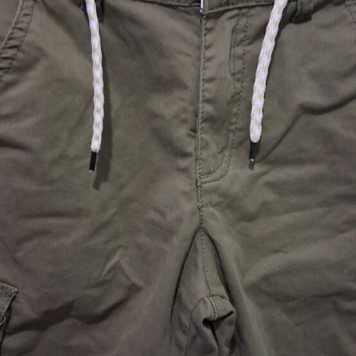 Cargo shorts kids khaki New College like new, age 12