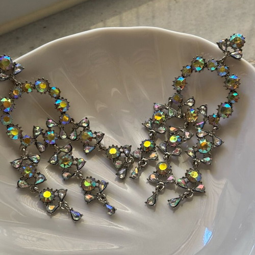 Dangling earrings new