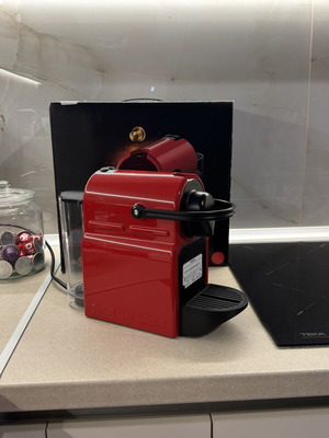 Krups Inissia καφετιέρα για κάψουλες Nespresso 19bar κόκκινη σαν καινούργιο