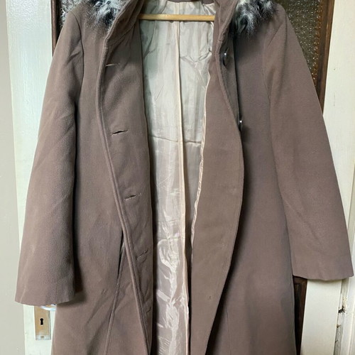 Women's coat used, size 2XL, beige