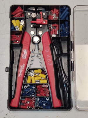 Powerfix crimping tool set with terminals like new