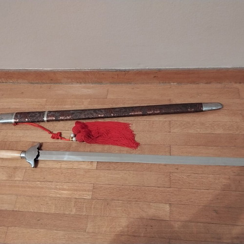 Tai Chi Jian Sword with Wooden Scabbard and Red Tassel like new
