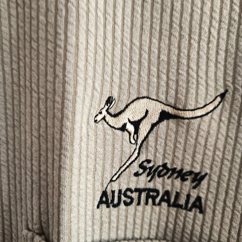 Kangaroos men's shirt XL like new from Australia