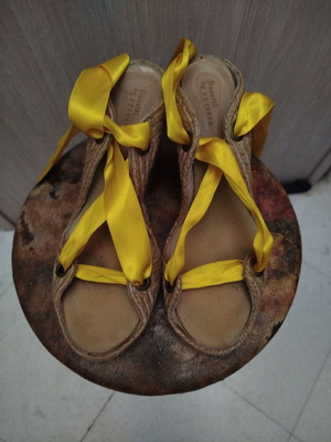 Bonatti platform shoes used, size 36, yellow satin ribbon
