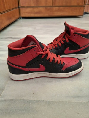 Nike Jordan αθλητικά σαν καινούργια, νούμερο 41, κόκκινα