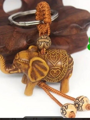 Elephant Keychain new, beige and brown