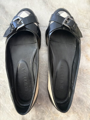 Women's leather ballerina flats, size 38, black and beige