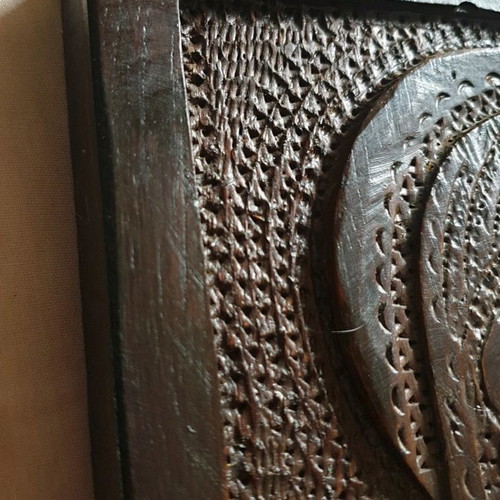 Wooden carved icon of Virgin Mary with baby Jesus