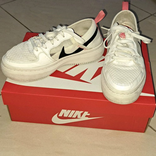 Court Vision Alta Txt Nike women's shoes size 38 used, white multicolor