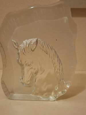 Joska Waldglashütte decorative paperweight with embossed horse head like new