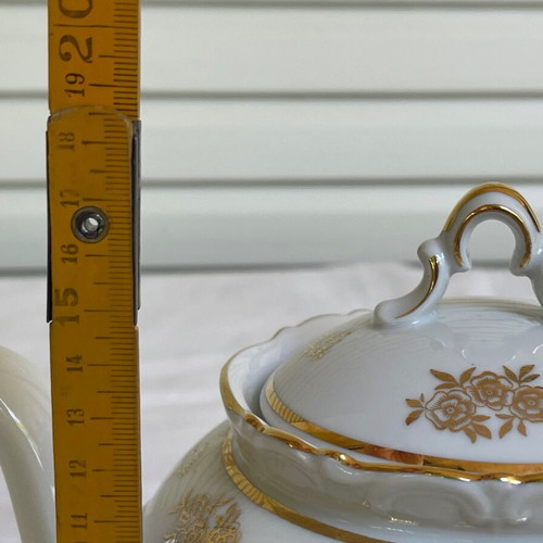 Kahla Germany 1960s tea set new, white with gold roses