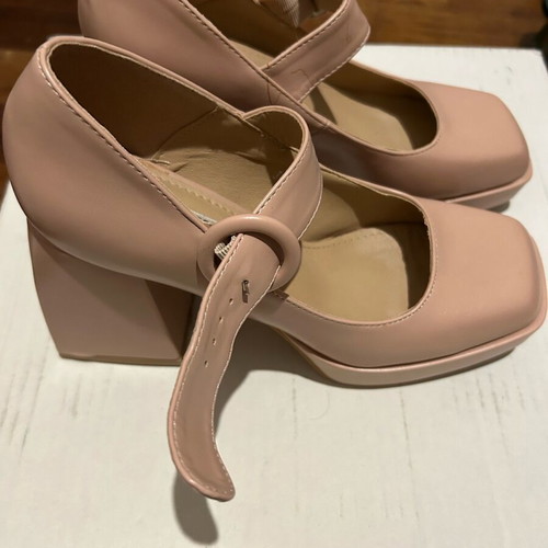 Modern women's shoes like new, size 37, beige