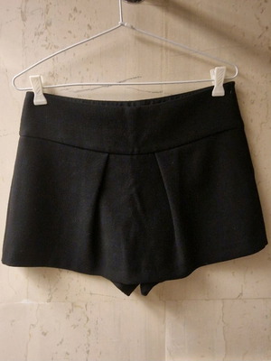 Skort Zara μεταχειρισμένο, μαύρο, μέγεθος M