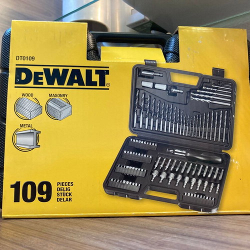 Dewalt bit and drill set new