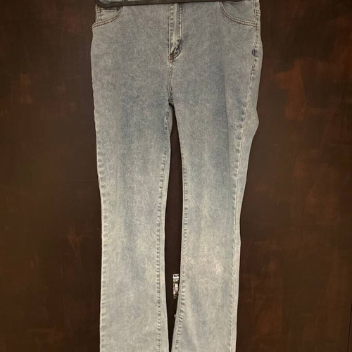 Shein flare jeans with slits at bottom like new, size XL